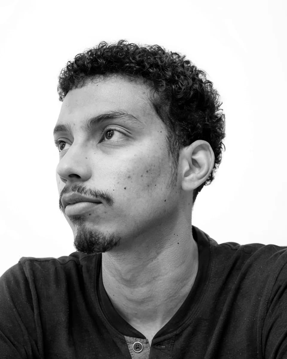 Black and white portrait of Jesus Miguel Sánchez Torres